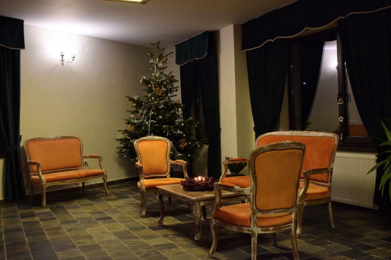 Vila Seva Vatra Dornei Exteriör bild